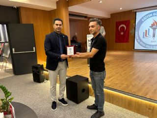 Eğitim Gücü Sendikası Adana Şubesi'nden Lider Öğretmen Semineri Ve Resim Sergisi
