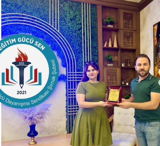 İl Dışı Tayini Çıkan Temsilcilerimize Teşekkür Plaketi Verildi.